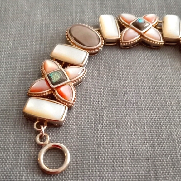 WHITE, PINK, BLACK MOTHER OF PEARL WITH ABALONE ACCENT BRACELET - Picture 4 of 8